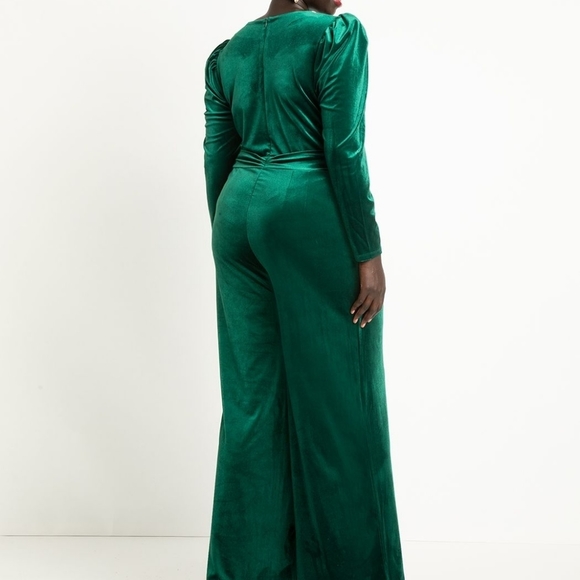 Eloquii velvet jumpsuit - Picture 3 of 11